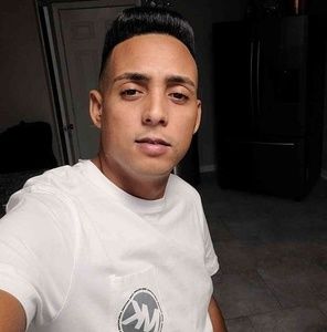 Meet your Posher, Yacel